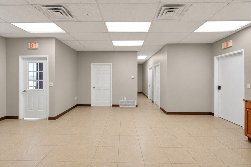 More Photos Of 10714 W County Road 72, Midland Warehouse For Lease