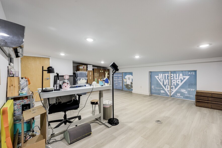 More Photos Of 2000 Windy Ter, Cedar Park Warehouse For Sale