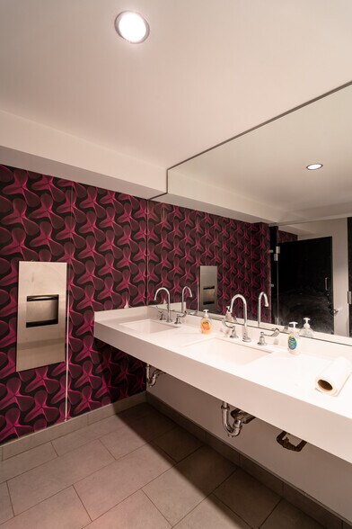 More Photos Of 428 W 54th St, New York Apartments For Sale