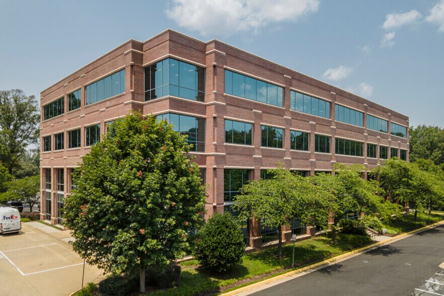 More Photos Of 1925 Isaac Newton Sq. East Sq, Reston Office For Lease