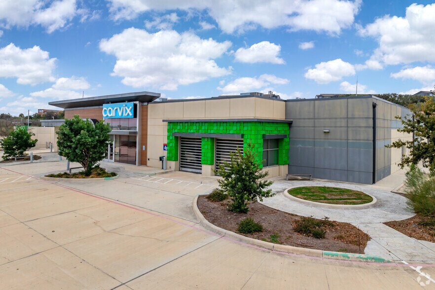 More Photos Of 8762 State Highway 151, San Antonio Auto Dealership For Lease