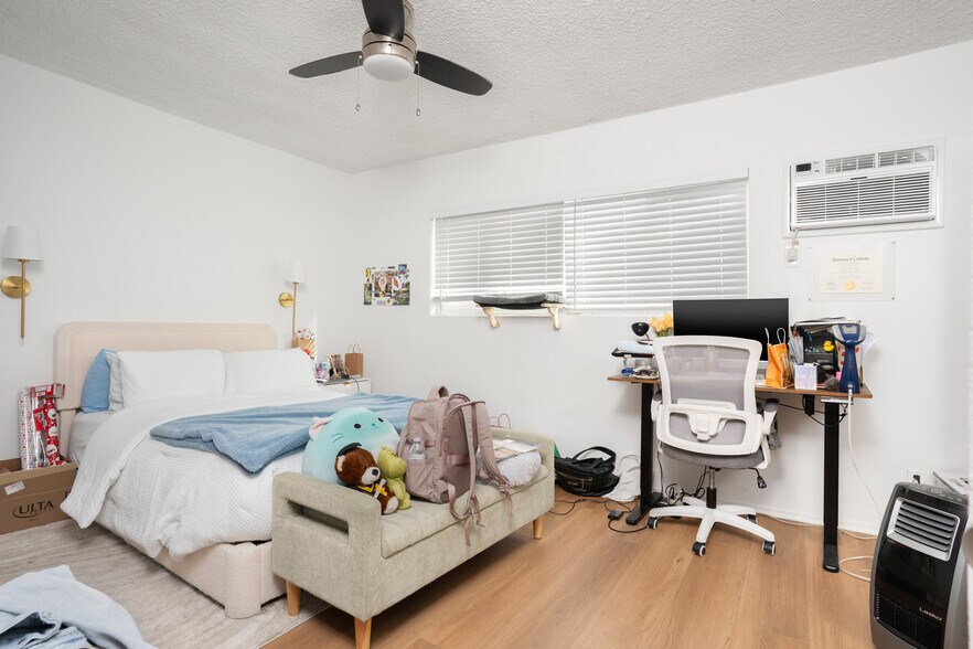 More Photos Of 6632 Darby Ave, Reseda Apartments For Sale