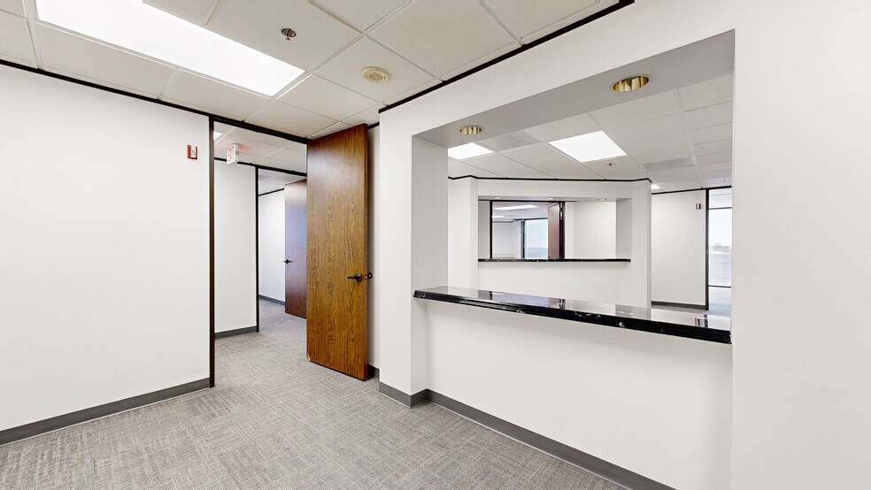 Photo of 8th Floor Ste 855