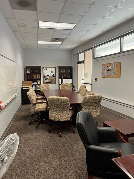 More Photos Of 1026 Quarrier St, Charleston Office For Sale