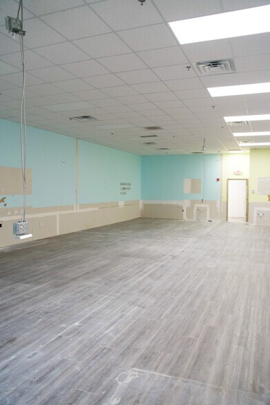 More Photos Of 8490 Hwy 72 W, Madison General Retail For Lease