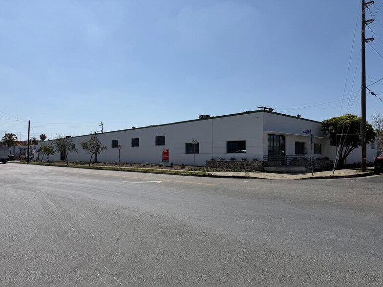 More Photos Of 11100 Hindry Ave, Los Angeles Warehouse For Lease