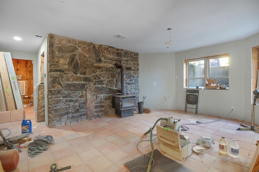 More Photos Of 122 Ouachita River Haven Rd, Pencil Bluff Hotel For Sale