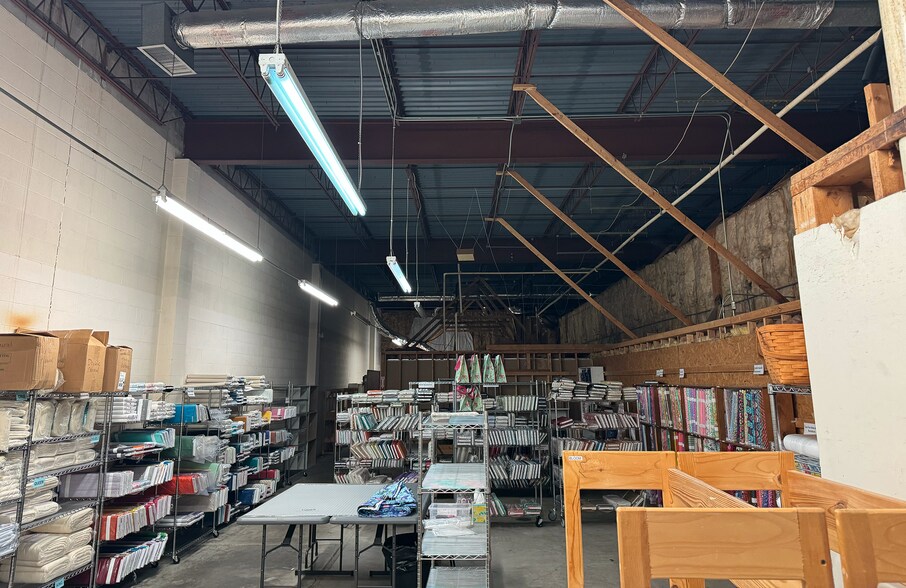 More Photos Of 144 Wilson Pike, Brentwood Freestanding For Lease