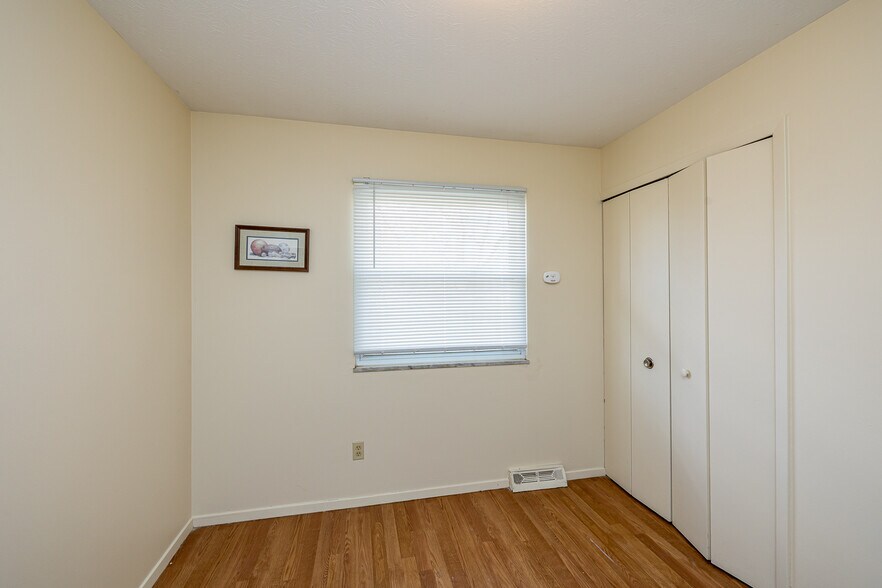 More Photos Of 7997 Wesley Dr, Strongsville Apartments For Sale