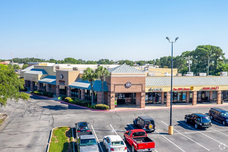 More Photos Of 330-400 Gulf Breeze Pky, Gulf Breeze Unknown For Sale