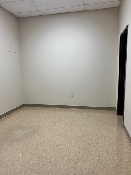 More Photos Of 1630 Campus Park Dr, Monroe Coworking Space