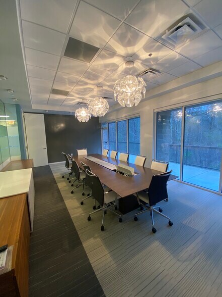 More Photos Of 1100 Old Ellis Rd, Roswell Loft Creative Space For Lease