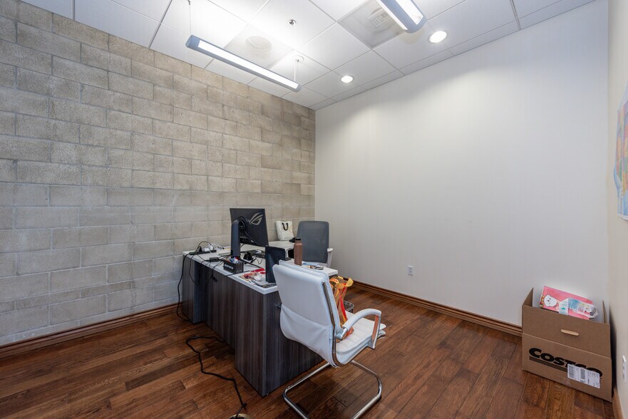 More Photos Of 8925 Research Dr, Irvine Office For Lease