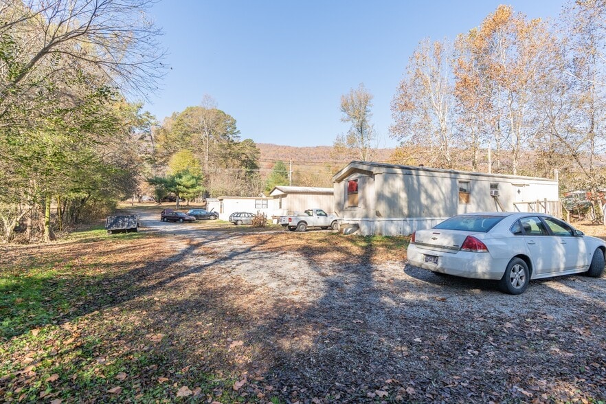 More Photos Of 434 N Pine St, Whitwell Manufactured Housing Mobile Home Park For Sale
