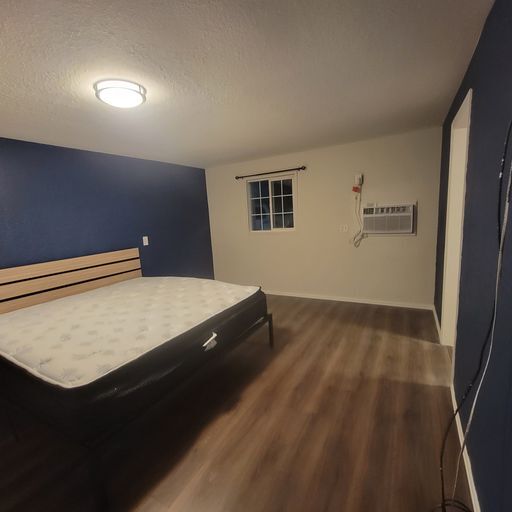 More Photos Of 1901 Rose Ave, Burlington Hotel For Sale