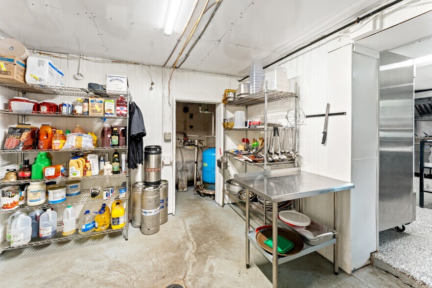 More Photos Of 2582 State Highway 7, Bainbridge Restaurant For Sale