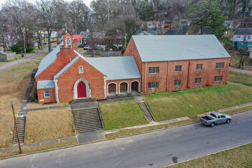 More Photos Of 2001 Avenue Z, Birmingham Religious Facility For Sale