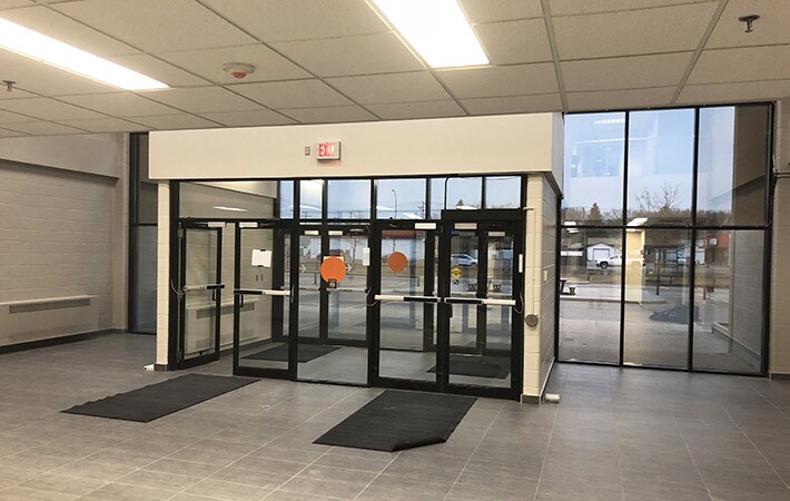 More Photos Of 221 Winnipeg St N, Regina Light Distribution For Lease