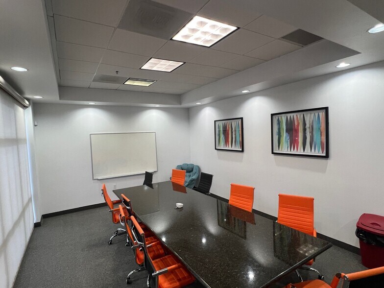 More Photos Of 5765 S Rainbow Blvd, Las Vegas Office For Lease