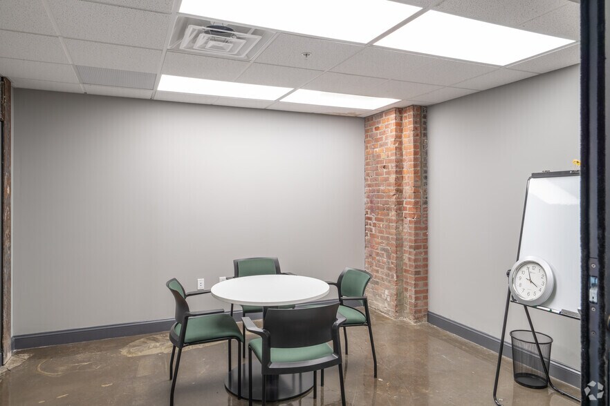 More Photos Of 155 Chandler St, Buffalo Coworking Space