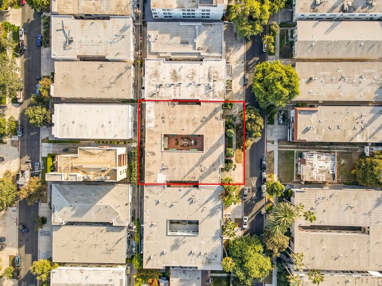More Photos Of 540 N Orlando Ave, Los Angeles Apartments For Sale