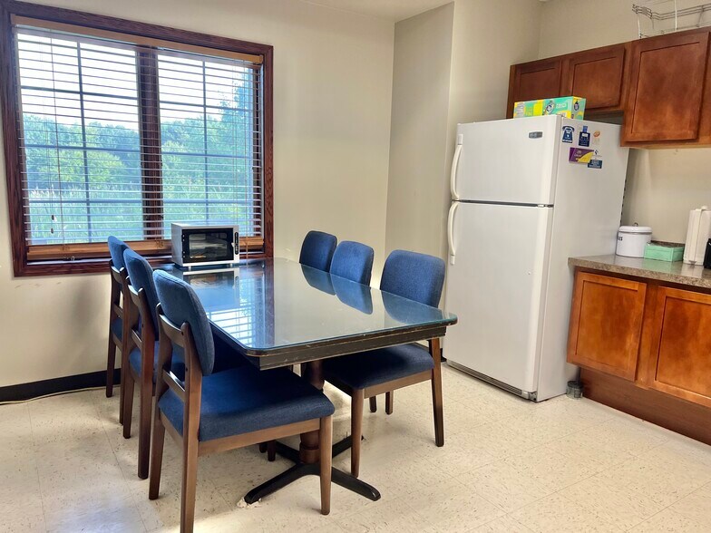 More Photos Of 900-950 W Il Route 22, Lake Zurich Medical For Sale