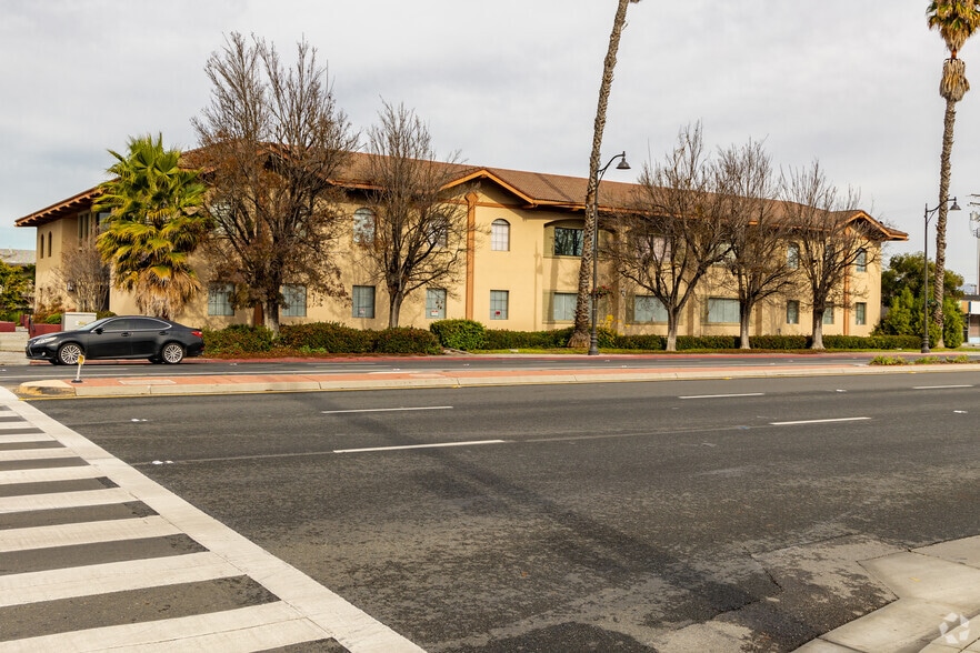 More Photos Of 1265 El Camino Real, Santa Clara Medical For Lease