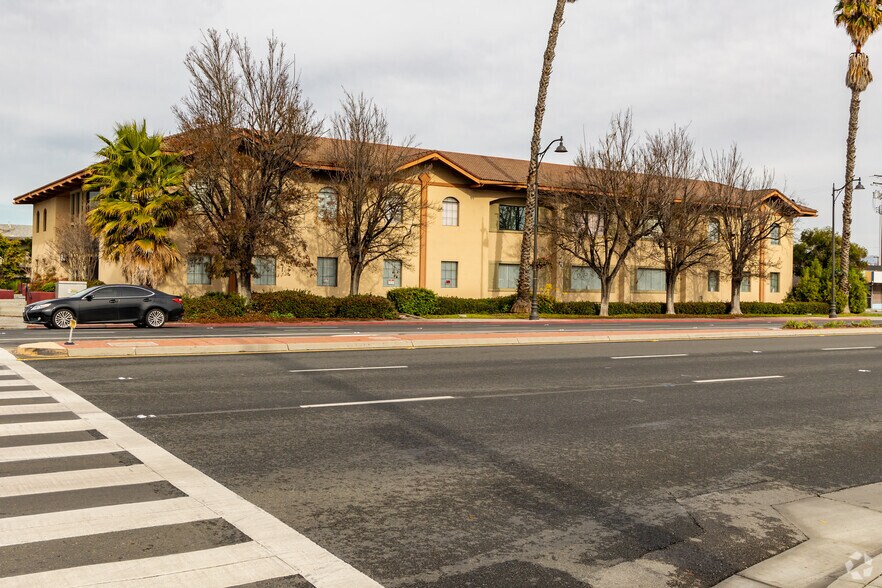 More Photos Of 1265 El Camino Real, Santa Clara Medical For Sale