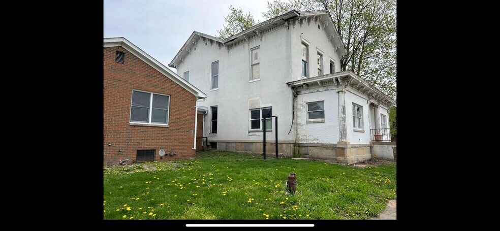 More Photos Of 310 N Cherry St, Eaton Apartments For Sale