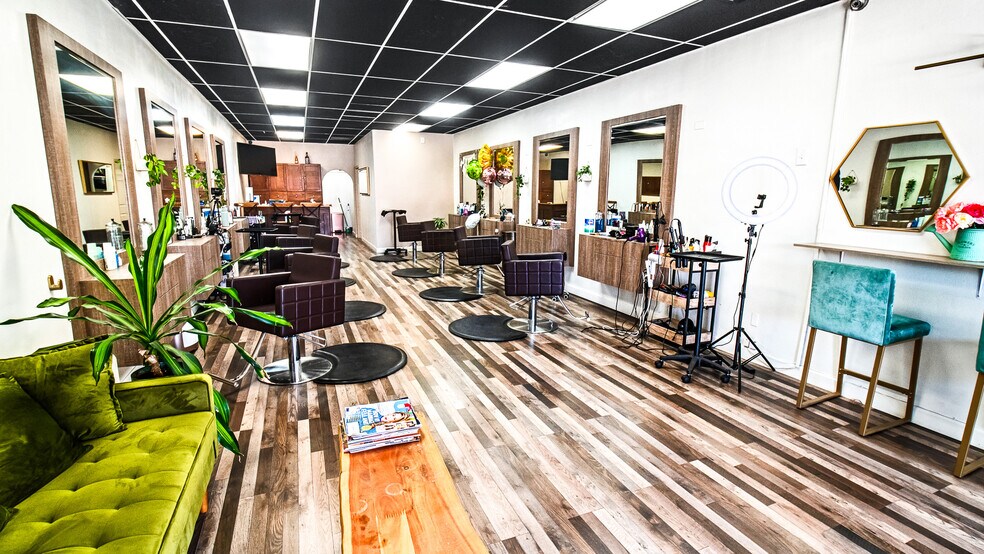 More Photos Of 14000-14006 Pioneer Blvd, Norwalk Storefront For Sale