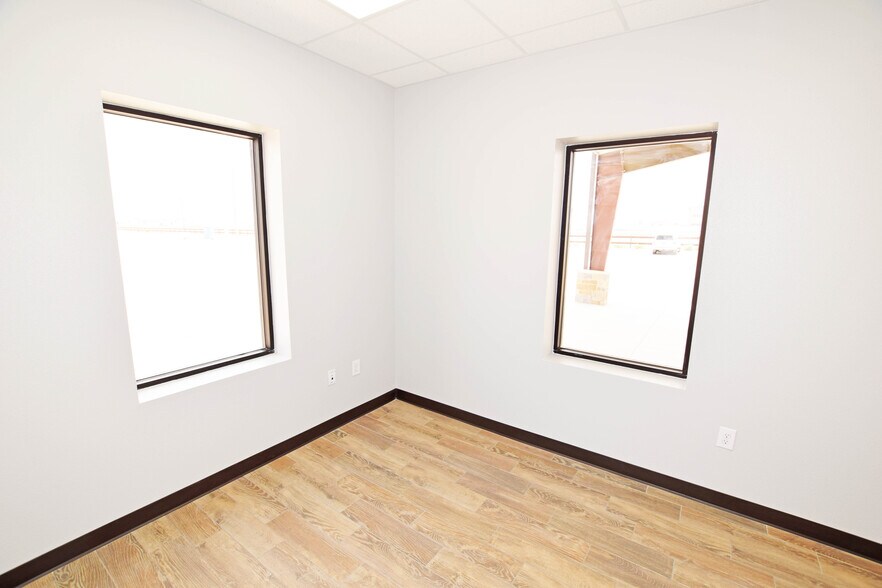 More Photos Of 13800 W Interstate 20 E, Odessa Industrial For Lease