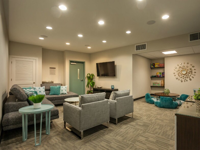 More Photos Of 9336 Kings Parade Blvd, Charlotte Apartments For Lease
