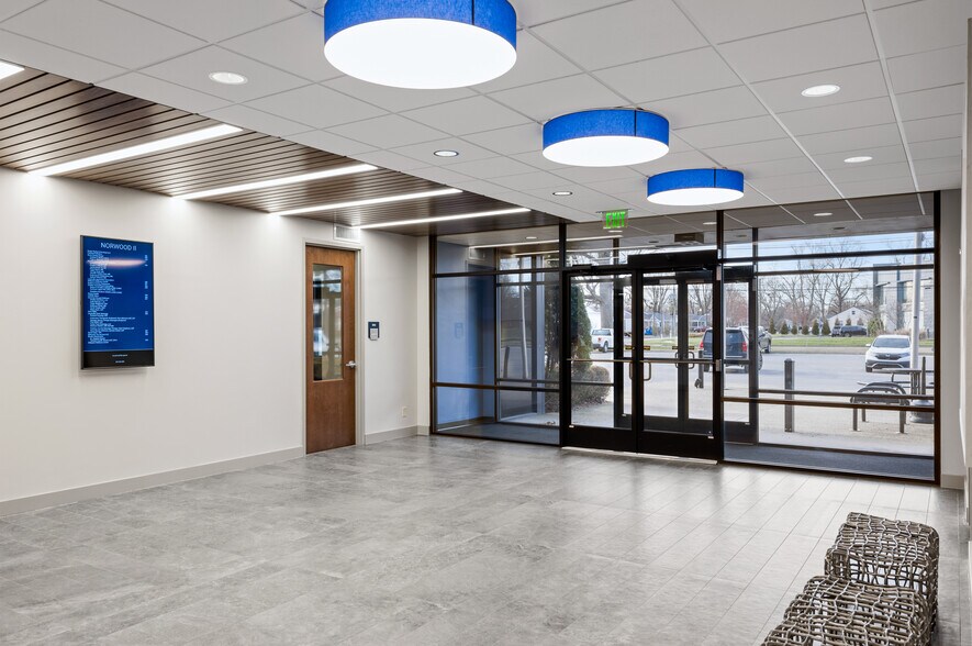 More Photos Of 7410 New La Grange Rd, Louisville Office For Lease