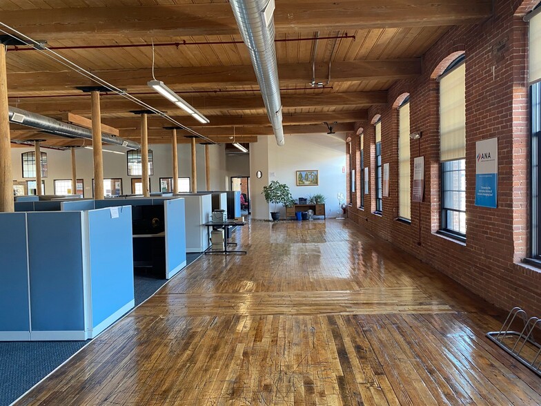 More Photos Of 30 Martin St, Cumberland Office For Lease