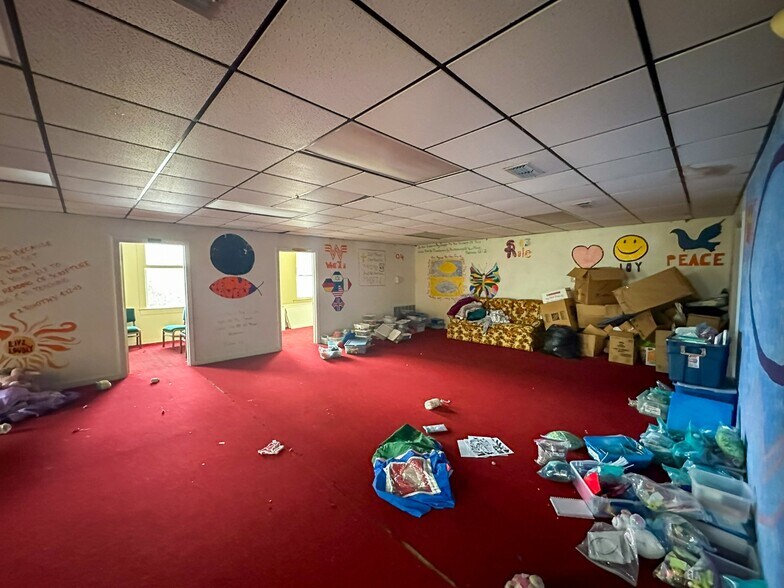 More Photos Of 247 S Barron St, Rusk Religious Facility For Sale