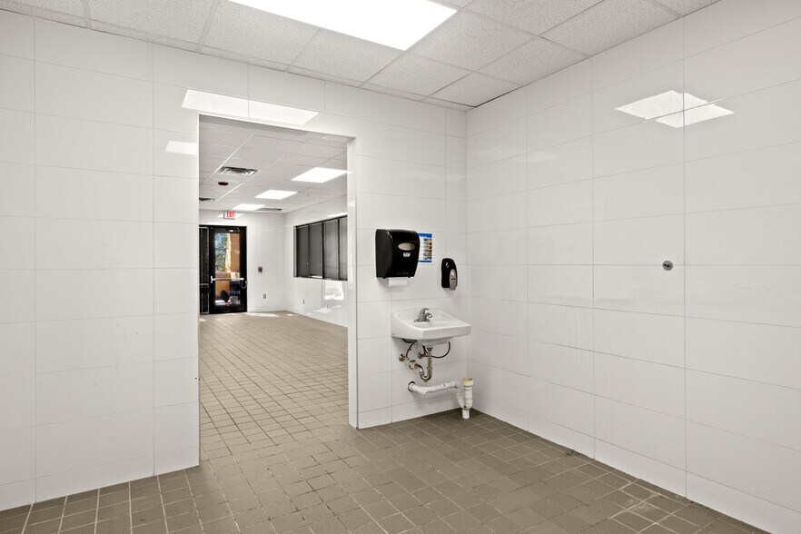 More Photos Of 4201 Del Rey Blvd, Las Cruces Office For Sale