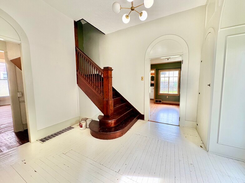 More Photos Of 9 E Canal St, Troy General Retail For Sale
