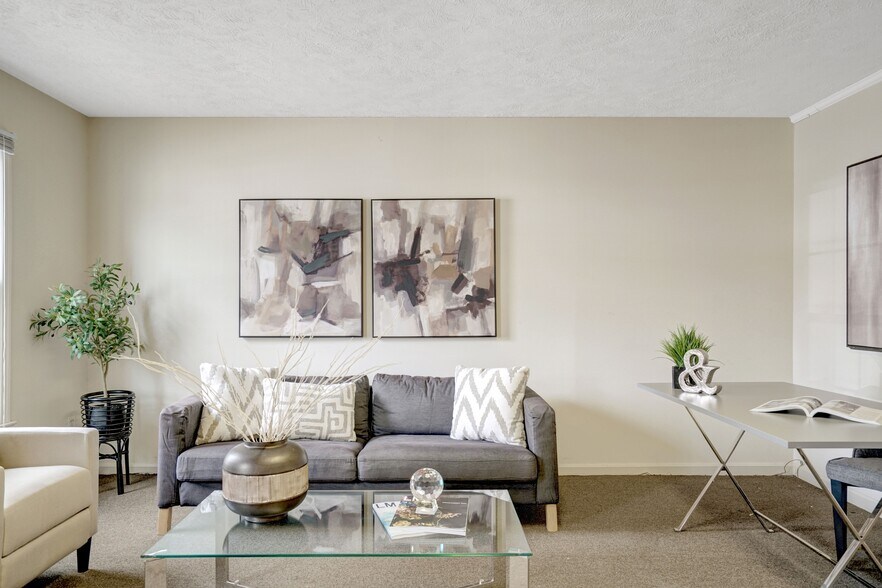 More Photos Of 7297 US-29, Falls Church Office For Sale