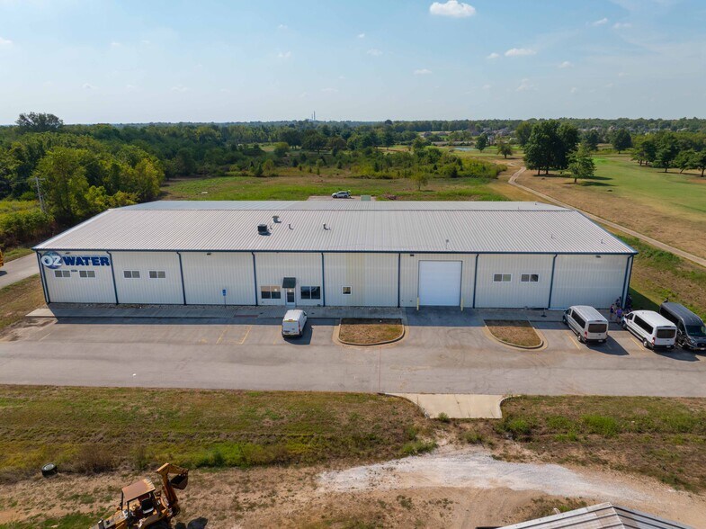More Photos Of 5534 W Chestnut Expy, Springfield Industrial For Lease