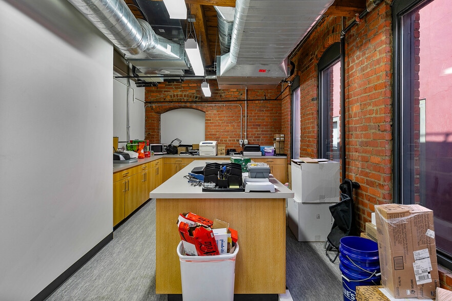 More Photos Of 13 S 13th St, Richmond Office Residential For Sale