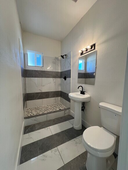 More Photos Of 315 E Carol Ave, Phoenix Apartments For Sale