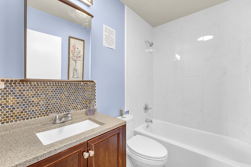 More Photos Of 5575 Milam Rd, Fairburn Medical For Sale