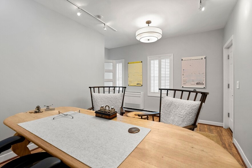 More Photos Of 30-32 Water St #3, Newburyport Office For Sale