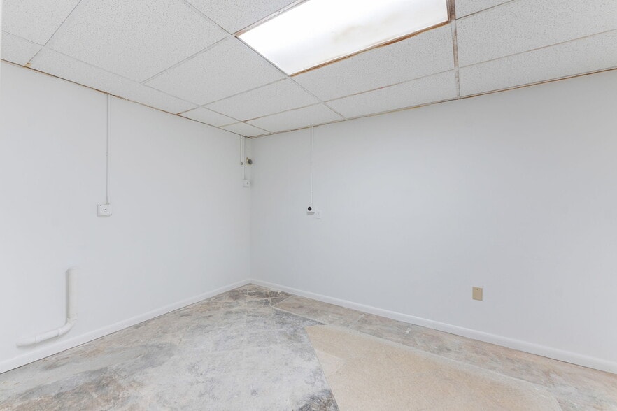 More Photos Of 3623-3650 Webber St, Sarasota Storefront Retail Office For Sale