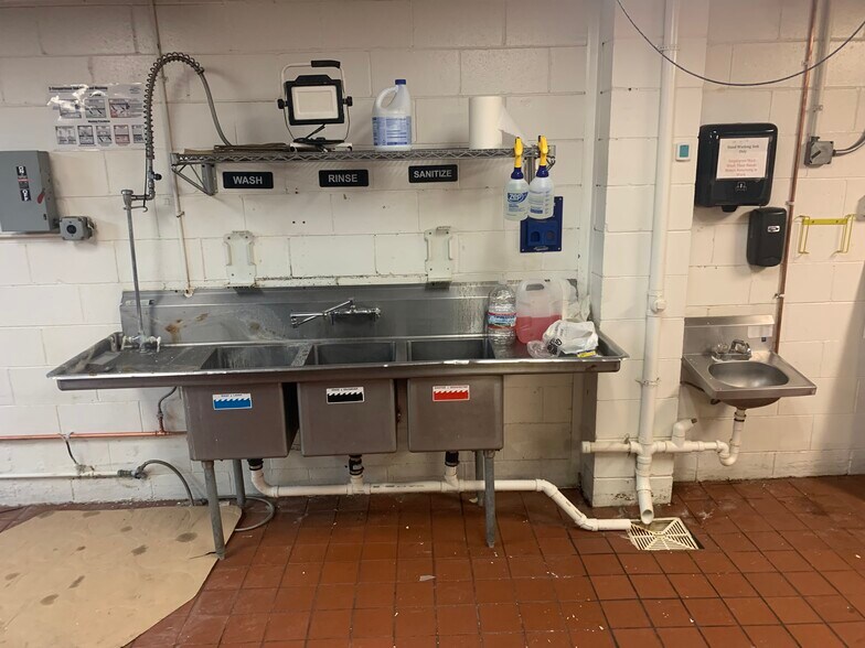 More Photos Of 6138 Madison, Berkeley Industrial For Sale