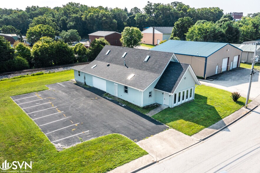Primary Photo Of 118 Lester St, Berea Warehouse For Lease