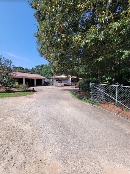 More Photos Of 65 Hill St, Lavonia Land For Sale