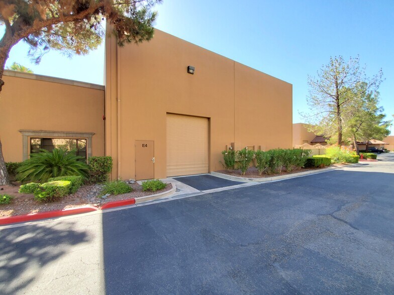 More Photos Of 145 E Reno Ave, Las Vegas Airplane Hangar For Sale