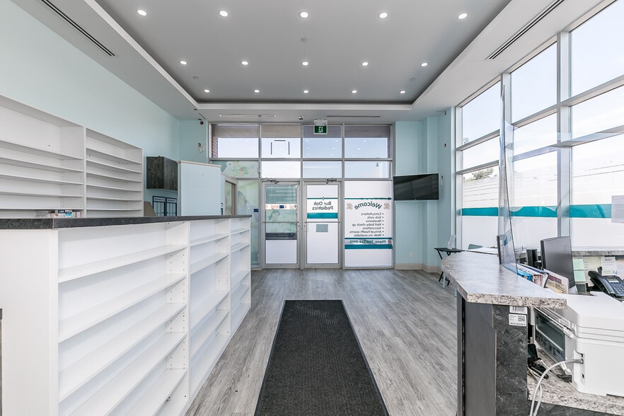 More Photos Of 50 Bur Oak Ave, Markham Storefront For Sale