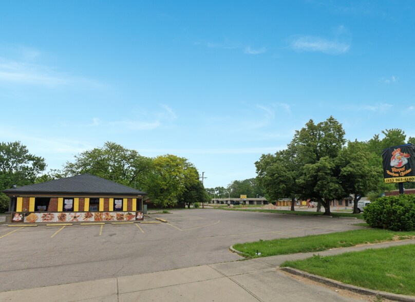 More Photos Of 6020 Old Troy Pike, Dayton Restaurant For Sale